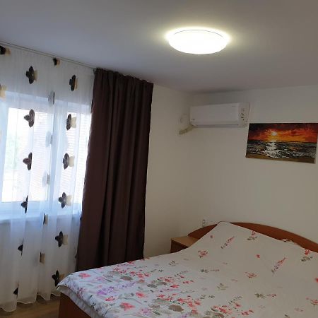 Apartament Diana Jurilovca Eksteriør bilde
