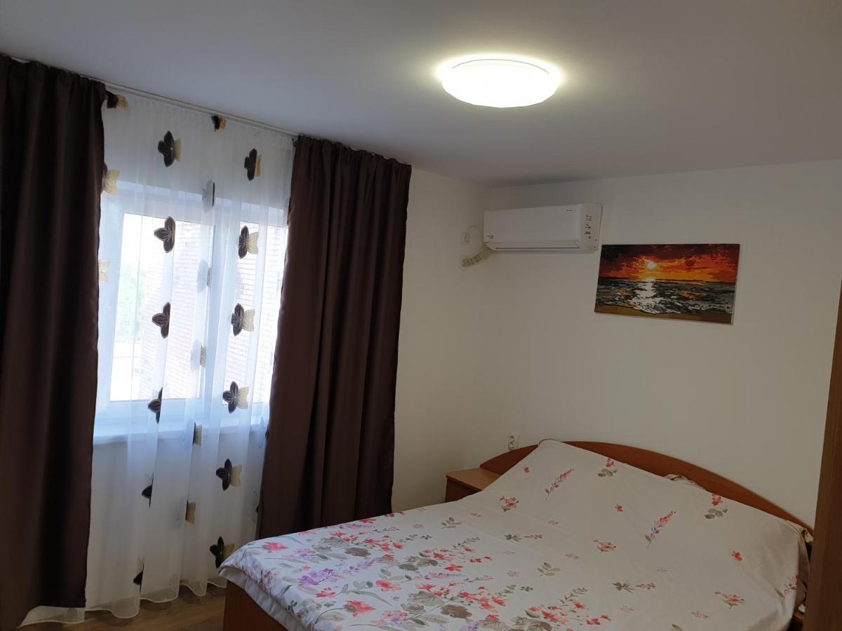 Apartament Diana Jurilovca Eksteriør bilde